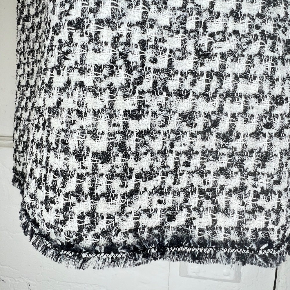 Chanel tweed dress - Picture 11 of 15